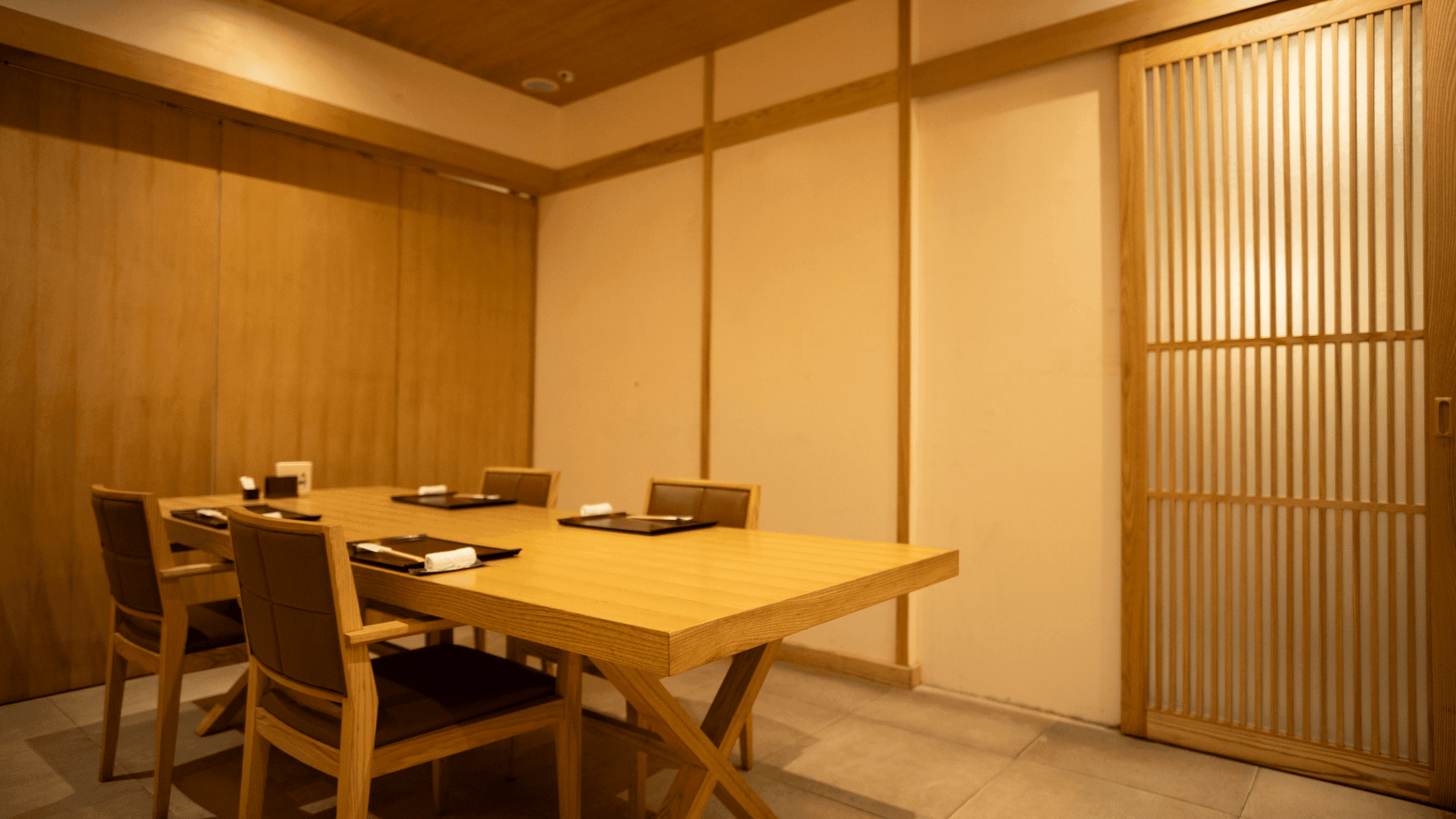 VIP Rooms thumbnail 2